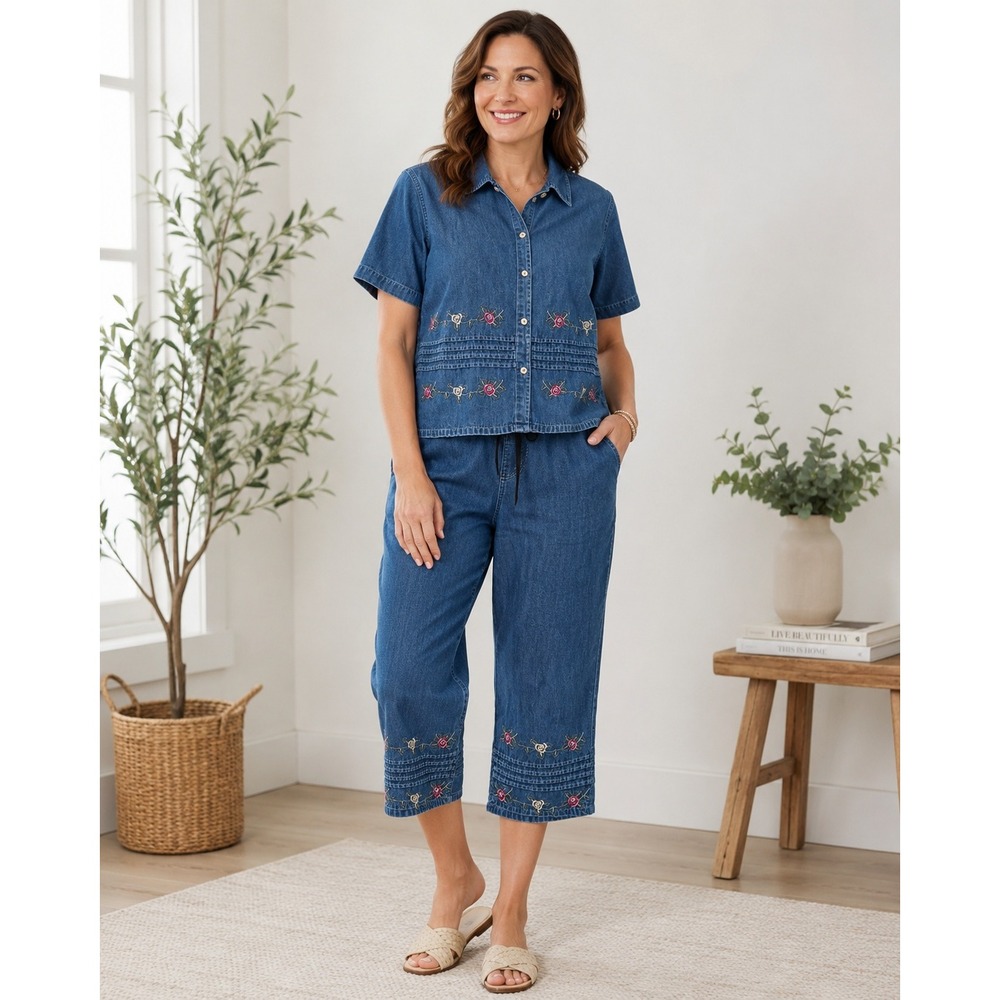 Vintage 90s MPH Blues Denim 2 Piece Set Embroidered Floral Capri Pants Top